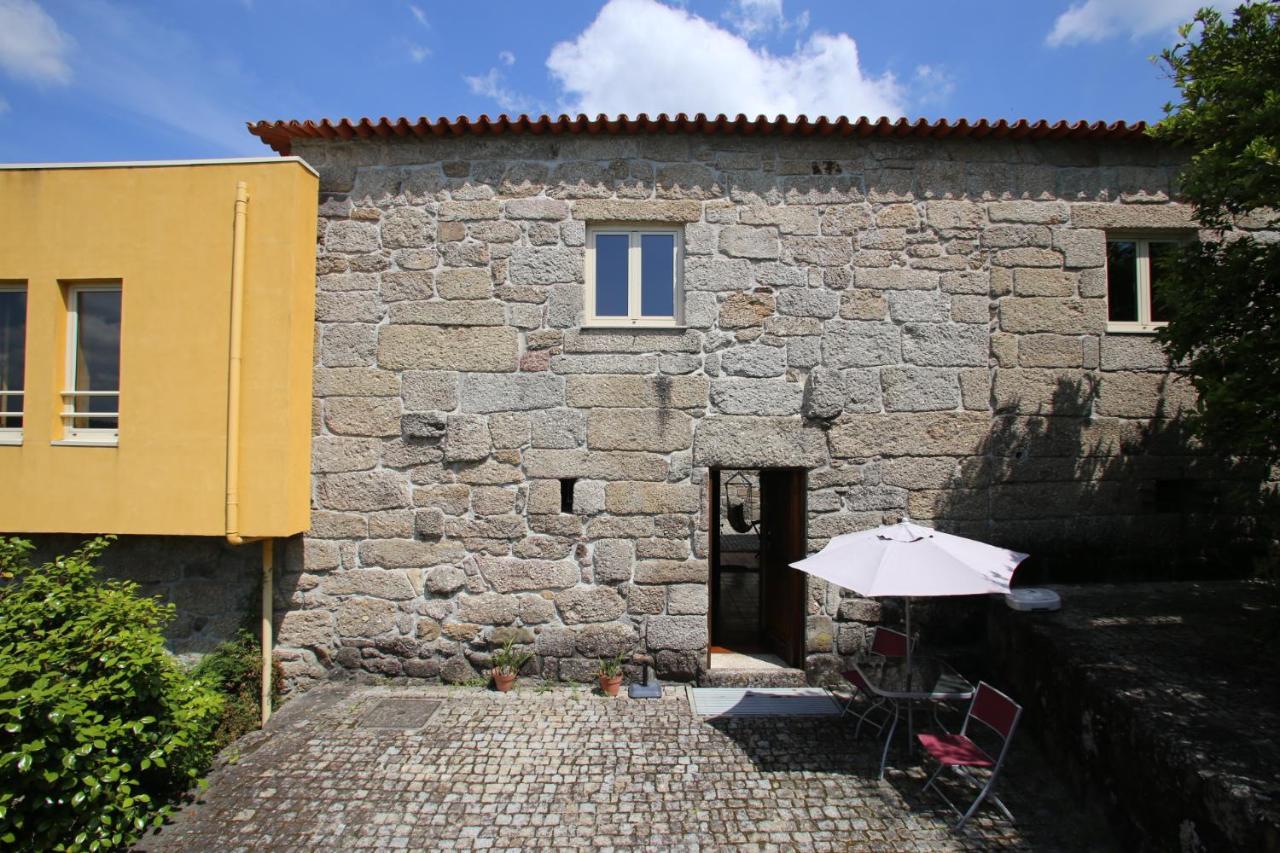 Gasthaus Quinta De Lourosa Lousada Exterior foto