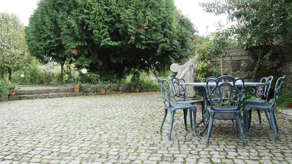 Gasthaus Quinta De Lourosa Lousada Exterior foto