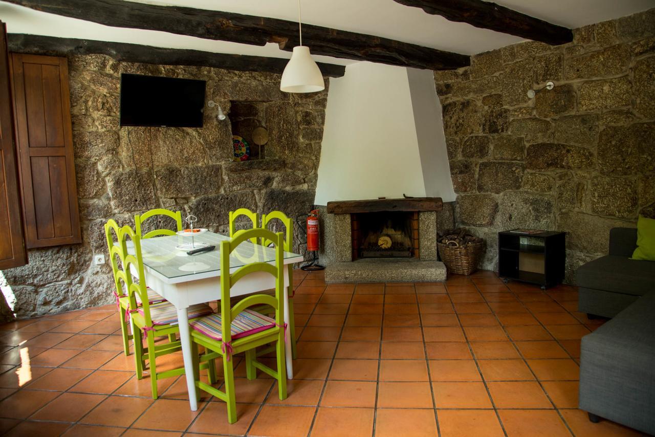 Gasthaus Quinta De Lourosa Lousada Exterior foto