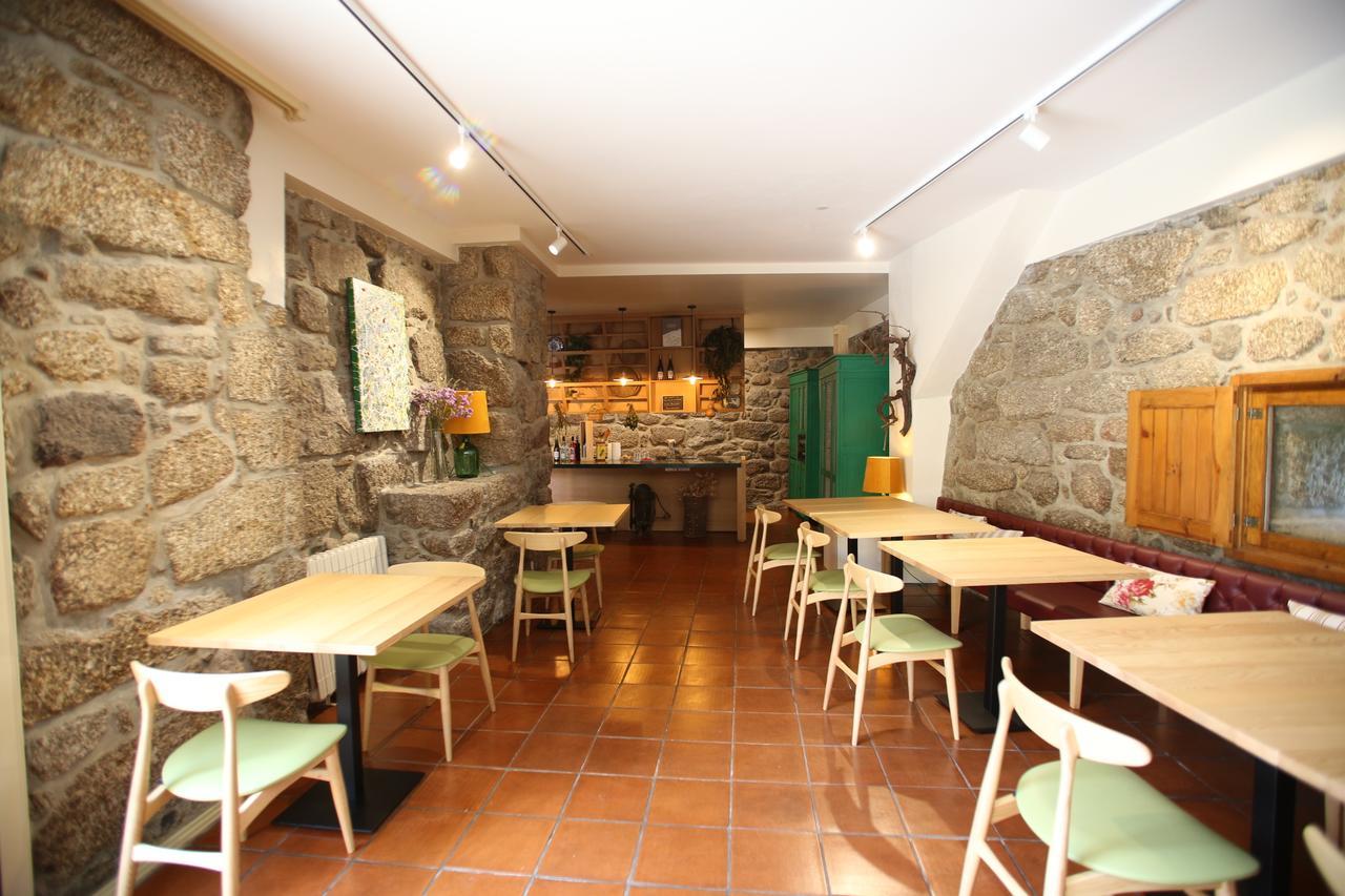 Gasthaus Quinta De Lourosa Lousada Exterior foto